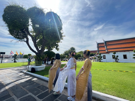 LINE ALBUM Wat Arun 230921 50